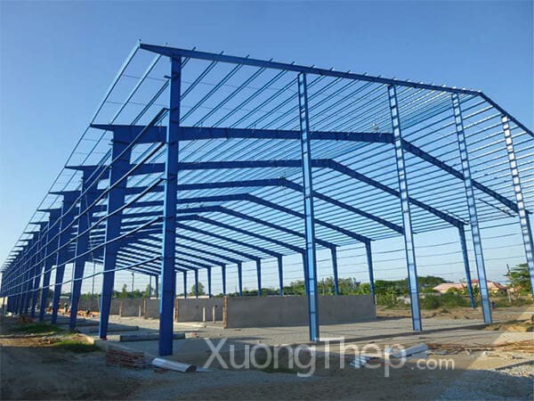 xay-dung-xuong-thep